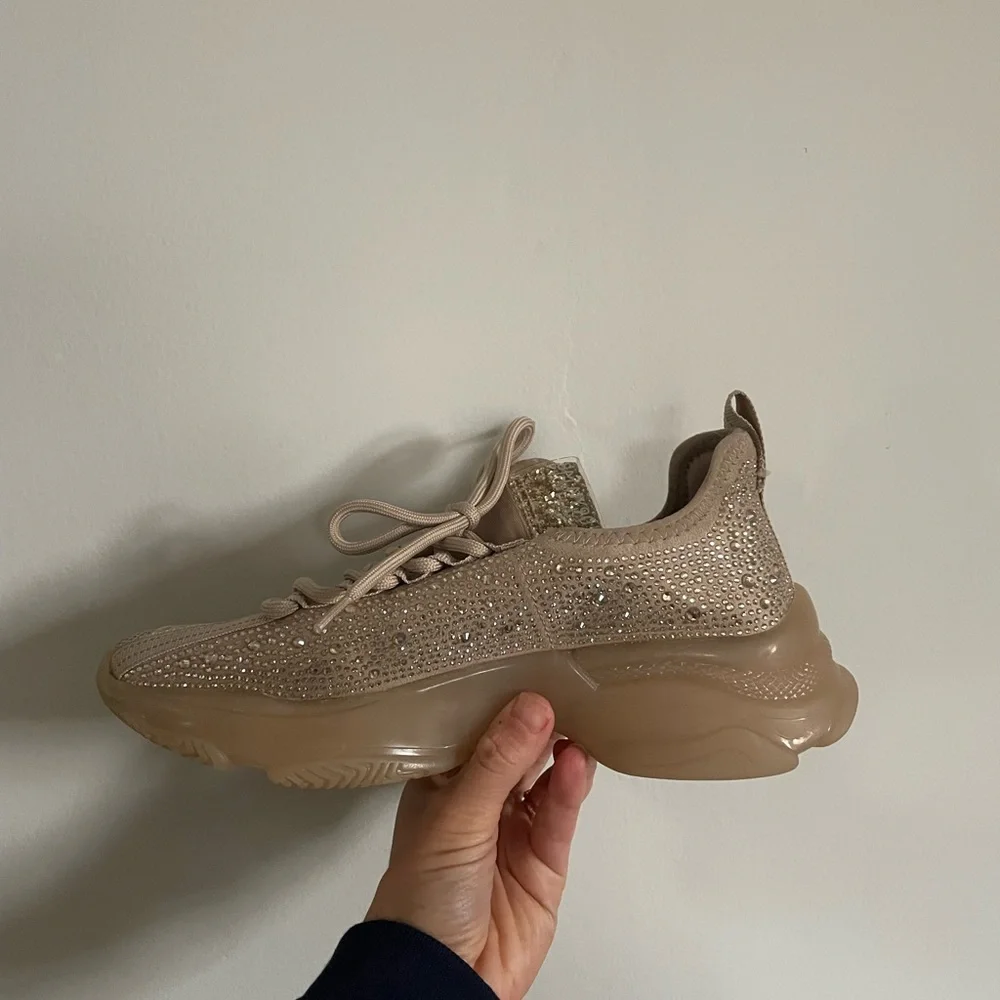 Steve Madden NY 90 Maxima Rhinestone Blush/Beige Women's Sneakers. - Picture 3 of 8